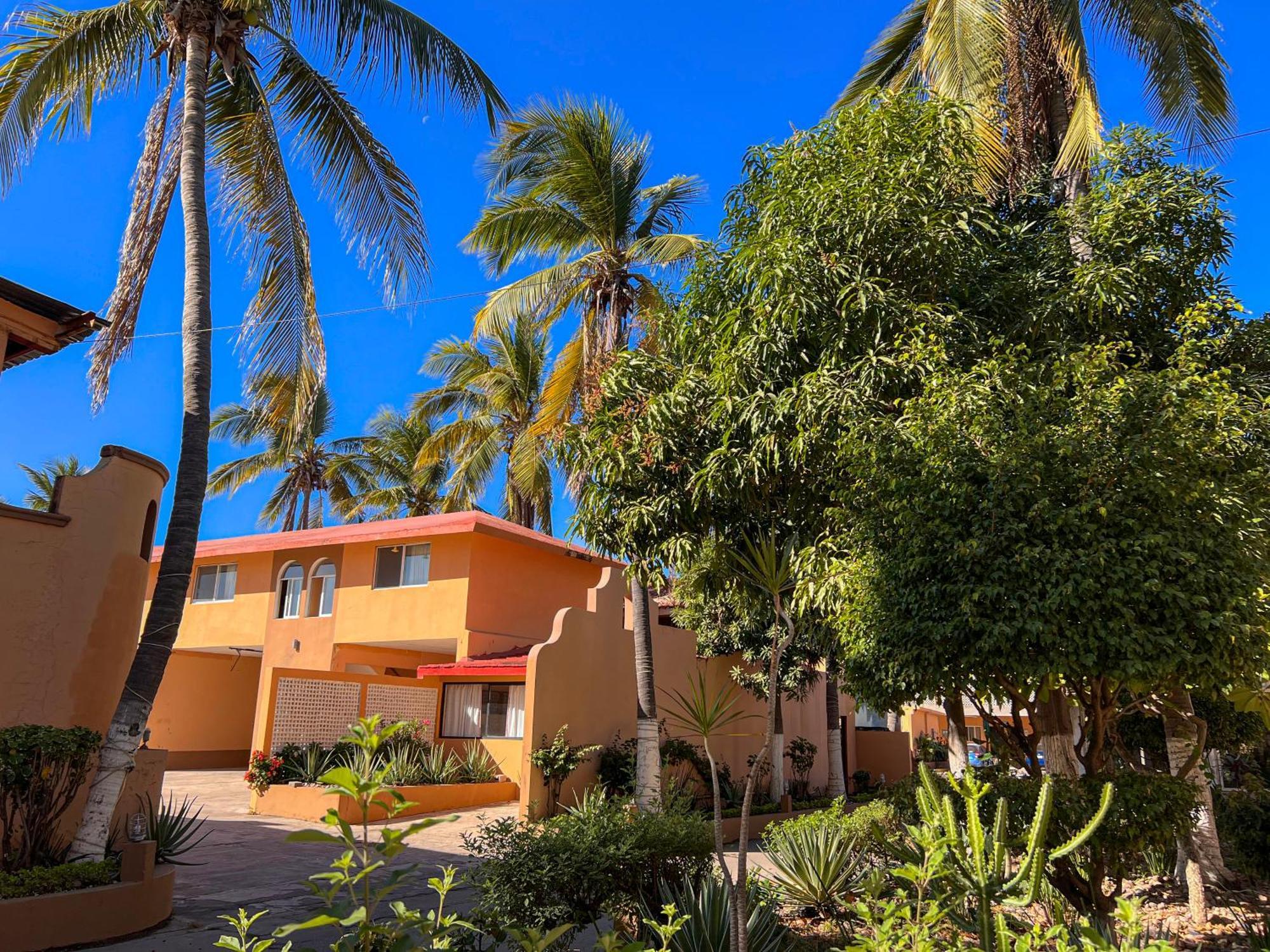 Hotel Oasis Mazatlán Exteriör bild