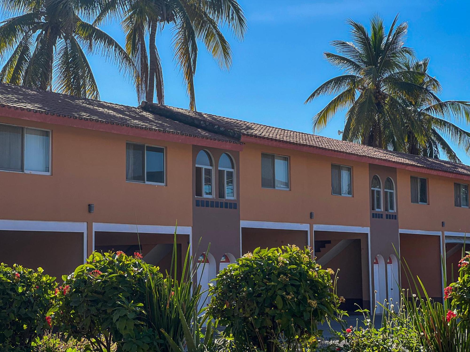Hotel Oasis Mazatlán Exteriör bild